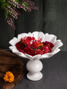 White marble Lotus plate with decorative stand