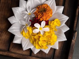 Lotus Urli bowl